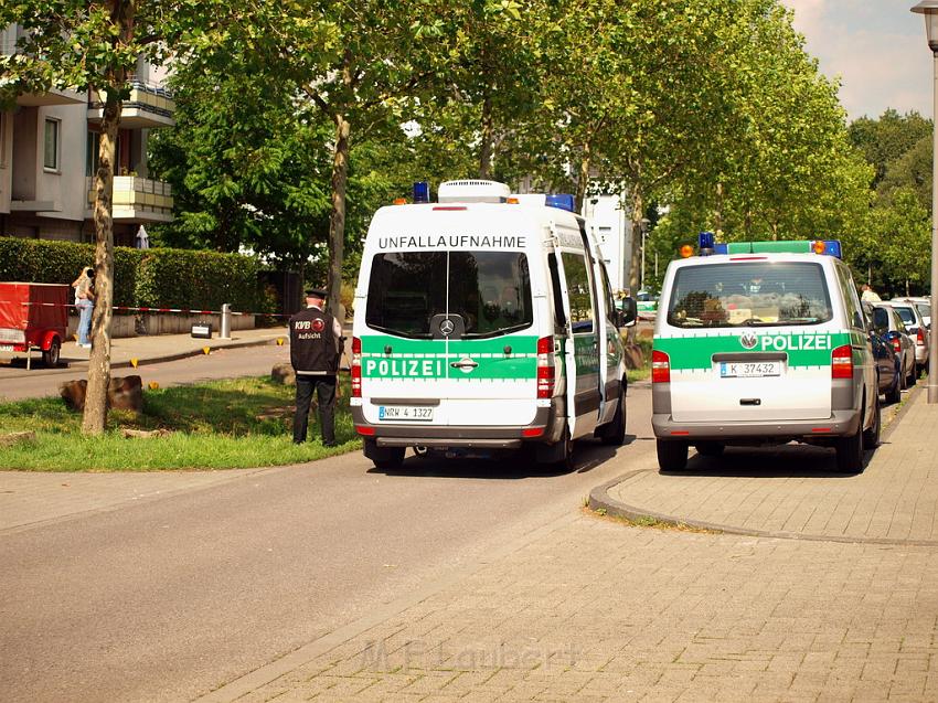 VU Koeln Duennwald Augusta Kowalskistr P05.JPG